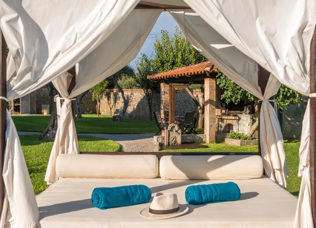 Villa Maxim With Private Pool & Tennis Court Halikounas Exterior foto
