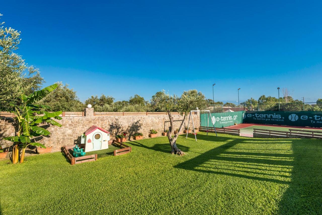 Villa Maxim With Private Pool & Tennis Court Halikounas Exterior foto